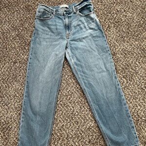 Abercrombie & Fitch high rise mom jeans, size 6 regular